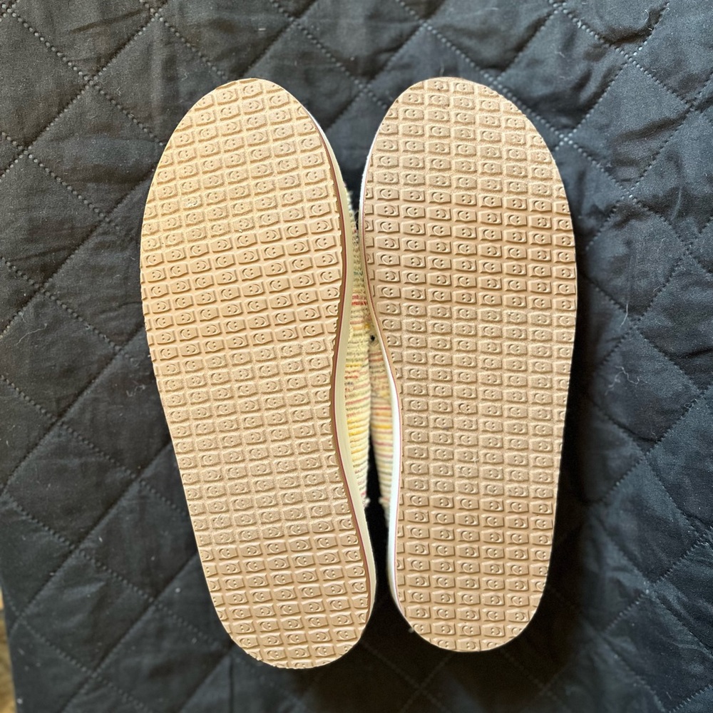 Sanuk Donna Color Stripe Shoe - Picture 2 of 5